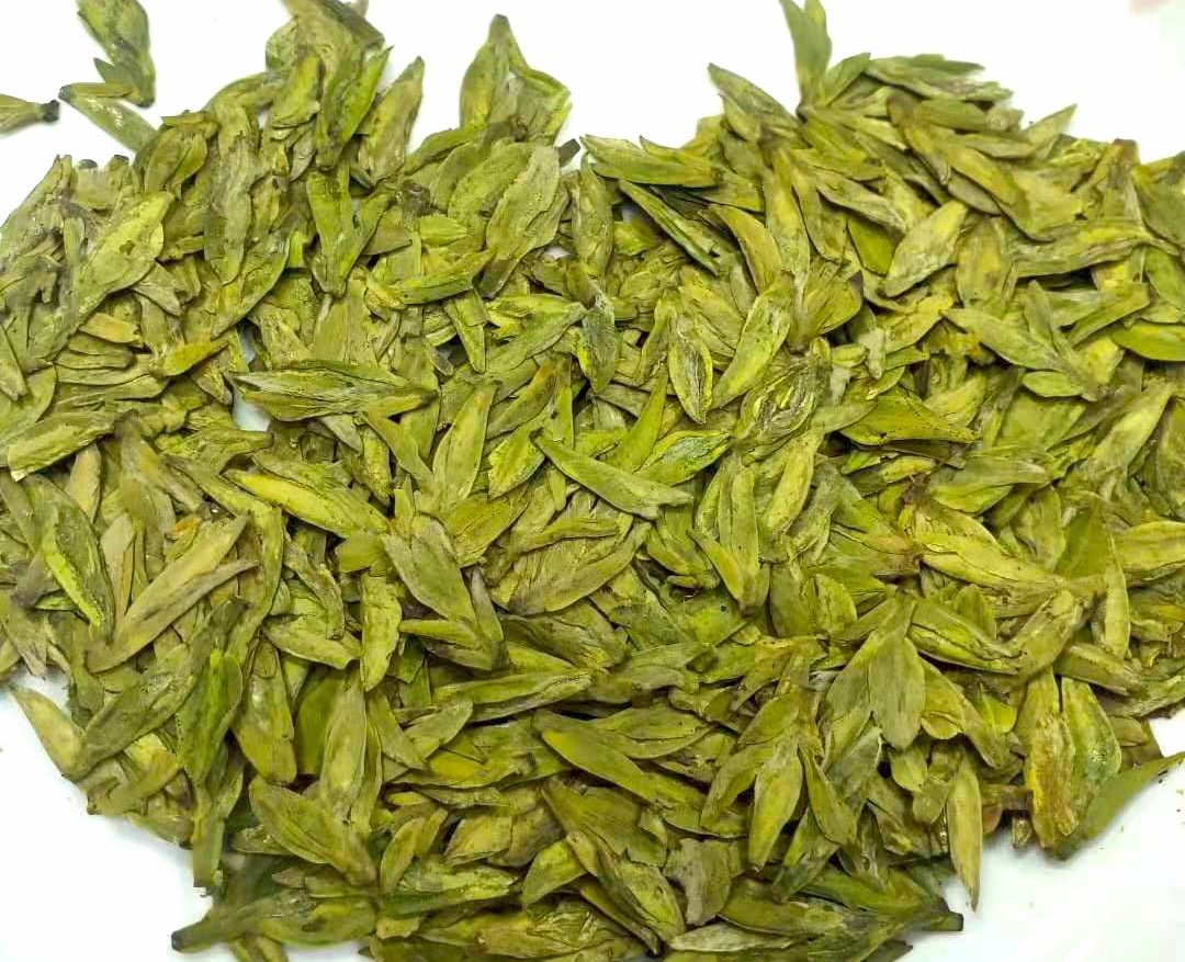Свежий зелёный чай 2025 года! Первый весенний сбор! Лун Цзин и Би ло Чунь!